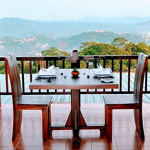 Hotel Highland Unique Kandy